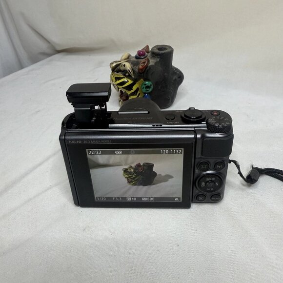 Canon PowerShot SX730 HS Digital Camera 20.3 MP. - Picture 8 of 14